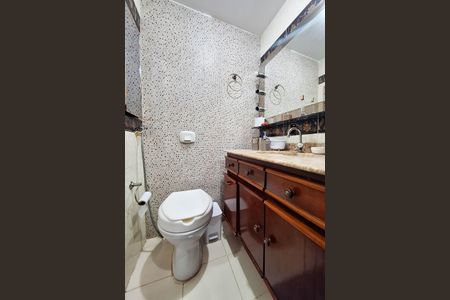 Apartamento à venda com 75m², 2 quartos e 1 vagaBanheiro Social