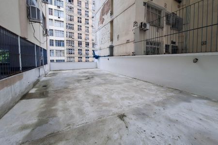 Apartamento à venda com 75m², 2 quartos e 1 vagaÁrea comum