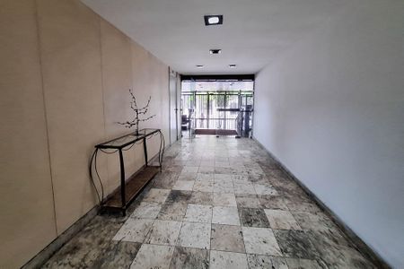 Apartamento à venda com 75m², 2 quartos e 1 vagaÁrea comum