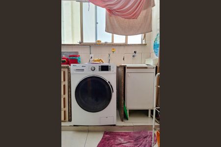 Apartamento à venda com 75m², 2 quartos e 1 vagaÁrea de Serviço