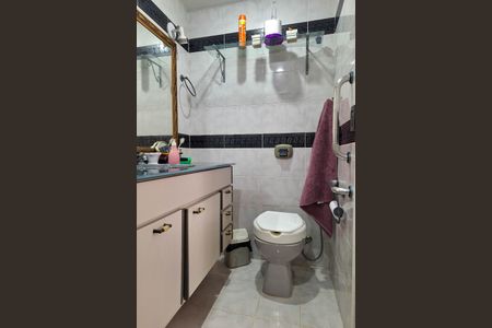 Apartamento à venda com 75m², 2 quartos e 1 vagaBanheiro da Suíte 1