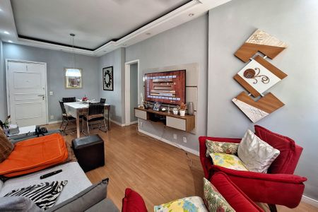 Apartamento à venda com 75m², 2 quartos e 1 vagaSala