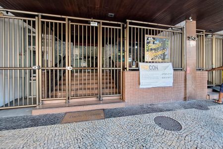 Apartamento à venda com 75m², 2 quartos e 1 vagaFachada