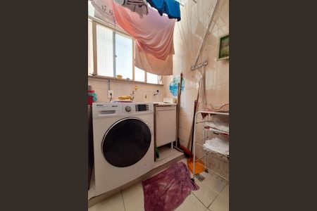 Apartamento à venda com 75m², 2 quartos e 1 vagaÁrea de Serviço