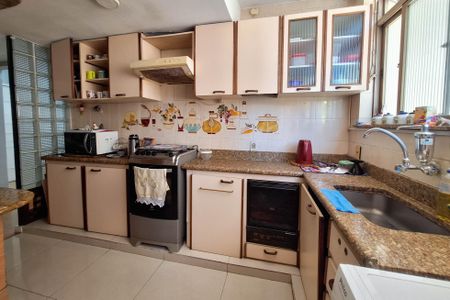 Apartamento à venda com 75m², 2 quartos e 1 vagaCozinha