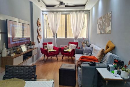 Apartamento à venda com 75m², 2 quartos e 1 vagaSala