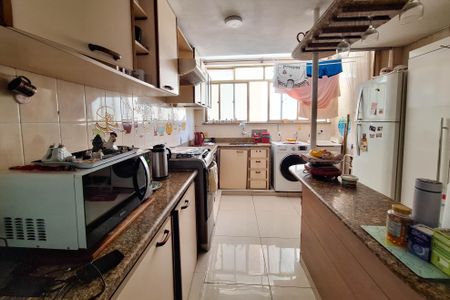 Apartamento à venda com 75m², 2 quartos e 1 vagaCozinha