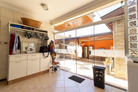 Casa à venda com 430m², 4 quartos e 4 vagasÁrea de Serviço