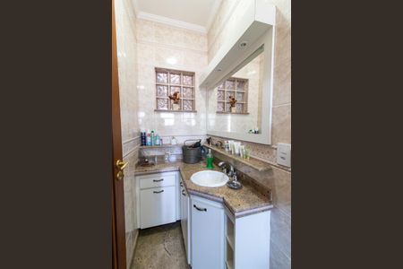 Casa à venda com 430m², 4 quartos e 4 vagasBanheiro da Suíte 4