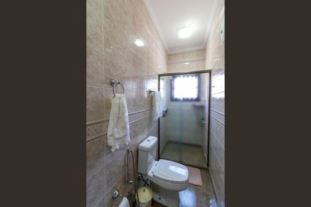 Casa à venda com 430m², 4 quartos e 4 vagasBanheiro da Suíte 4