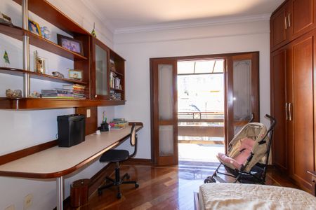 Casa à venda com 430m², 4 quartos e 4 vagasSuite 2