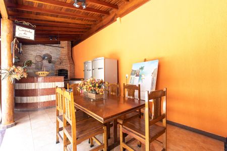 Casa à venda com 430m², 4 quartos e 4 vagasÁrea externa