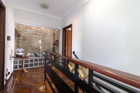 Casa à venda com 430m², 4 quartos e 4 vagasCorredor