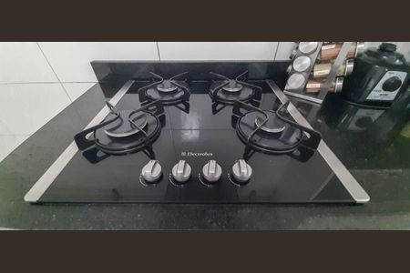 Casa de condomínio à venda com 102m², 2 quartos e 4 vagas