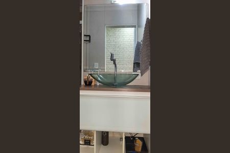 Casa de condomínio à venda com 102m², 2 quartos e 4 vagas