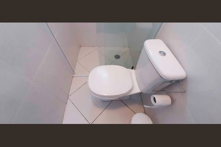 Casa de condomínio à venda com 102m², 2 quartos e 4 vagas