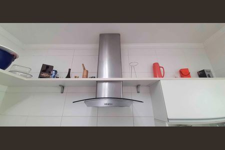 Casa de condomínio à venda com 102m², 2 quartos e 4 vagas