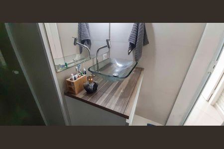 Casa de condomínio à venda com 102m², 2 quartos e 4 vagas