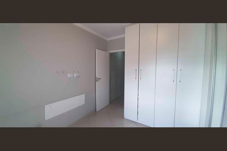 Casa de condomínio à venda com 102m², 2 quartos e 4 vagas