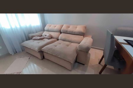 Casa de condomínio à venda com 102m², 2 quartos e 4 vagas