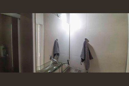 Casa de condomínio à venda com 102m², 2 quartos e 4 vagas Casa de condomínio à venda com 102m², 2 quartos e 4 vagasBanheiro dos Quartos