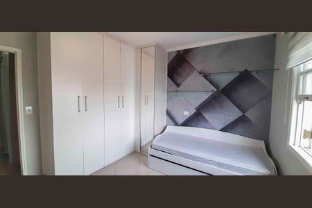 Casa de condomínio à venda com 102m², 2 quartos e 4 vagas