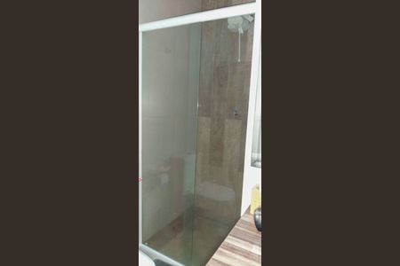 Casa de condomínio à venda com 102m², 2 quartos e 4 vagas