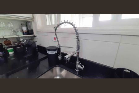 Casa de condomínio à venda com 102m², 2 quartos e 4 vagas