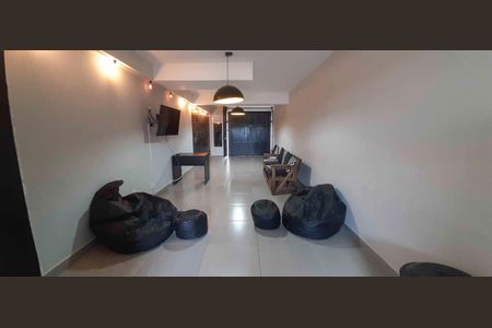 Casa de condomínio à venda com 102m², 2 quartos e 4 vagas Casa de condomínio à venda com 102m², 2 quartos e 4 vagasSalão de Festa/Garagem