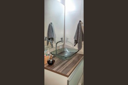 Casa de condomínio à venda com 102m², 2 quartos e 4 vagas