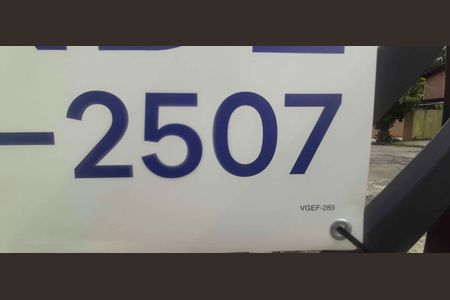 Casa de condomínio à venda com 102m², 2 quartos e 4 vagas