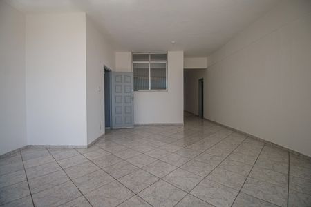 Sala de casa para alugar com 5 quartos, 300m² em Tijuca, Rio de Janeiro