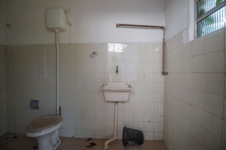 Casa para alugar com 300m², 5 quartos e 2 vagasBanheiro de Serviço 2