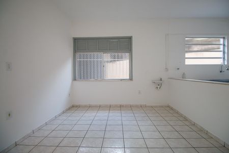 Casa para alugar com 300m², 5 quartos e 2 vagasCozinha