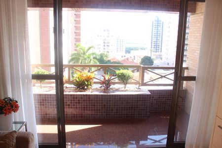 Apartamento à venda com 118m², 3 quartos e 2 vagasVaranda