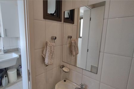 Apartamento à venda com 118m², 3 quartos e 2 vagas Apartamento à venda com 118m², 3 quartos e 2 vagasBanheiro 2