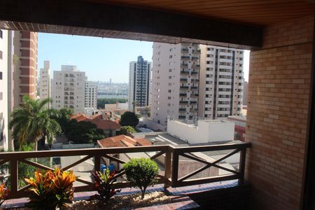 Apartamento à venda com 118m², 3 quartos e 2 vagasVaranda