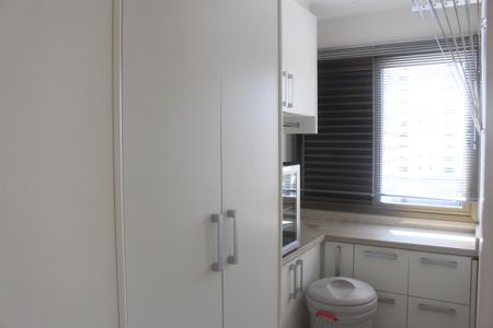 Apartamento à venda com 118m², 3 quartos e 2 vagasÁrea de Serviço