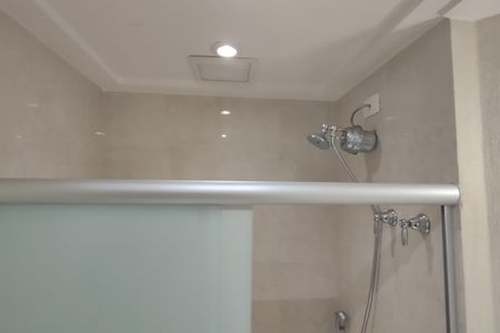 Apartamento à venda com 118m², 3 quartos e 2 vagas Apartamento à venda com 118m², 3 quartos e 2 vagasBanheiro 1