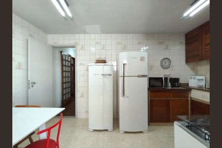 Apartamento para alugar com 120m², 2 quartos e 1 vaga Apartamento para alugar com 120m², 2 quartos e 1 vagaCozinha