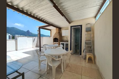 Apartamento para alugar com 120m², 2 quartos e 1 vaga Apartamento para alugar com 120m², 2 quartos e 1 vagaTerraço