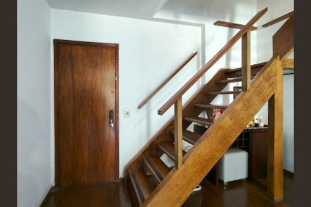 Apartamento para alugar com 120m², 2 quartos e 1 vaga Apartamento para alugar com 120m², 2 quartos e 1 vagaEntrada