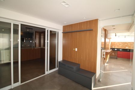 Apartamento à venda com 83m², 2 quartos e 1 vagaSala / Cozinha - Varanda