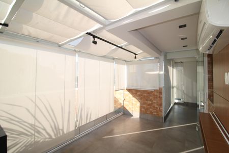 Apartamento à venda com 83m², 2 quartos e 1 vagaSala / Cozinha - Varanda