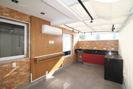 Apartamento à venda com 83m², 2 quartos e 1 vagaSala / Cozinha - Varanda