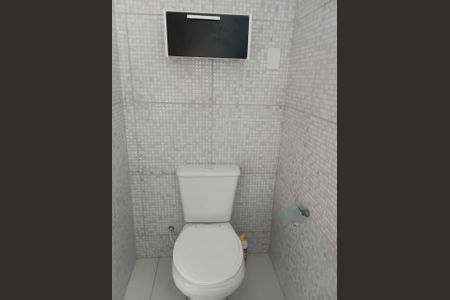 Casa para alugar com 150m², 3 quartos e 2 vagas Casa para alugar com 150m², 3 quartos e 2 vagasBanheiro