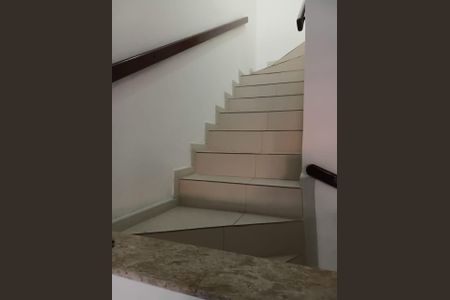 Escada de casa para alugar com 3 quartos, 150m² em Stella Maris, Salvador