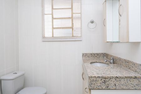 Apartamento para alugar com 90m², 2 quartos e 1 vaga Apartamento para alugar com 90m², 2 quartos e 1 vagaBanheiro