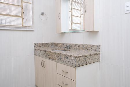 Apartamento para alugar com 90m², 2 quartos e 1 vaga Apartamento para alugar com 90m², 2 quartos e 1 vagaBanheiro