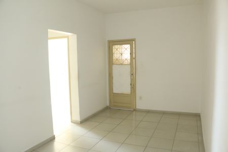 Apartamento para alugar com 90m², 2 quartos e 1 vagaSala